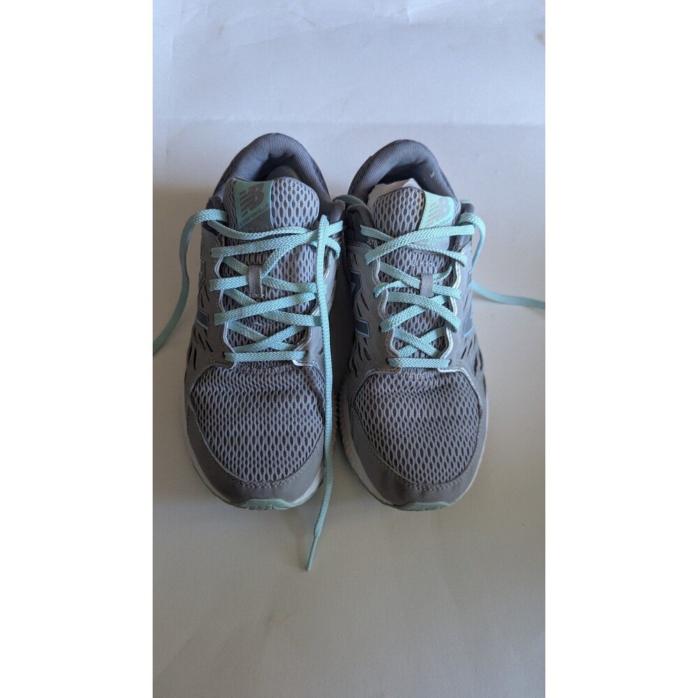 New balance 420u3 light blue and gray size 8